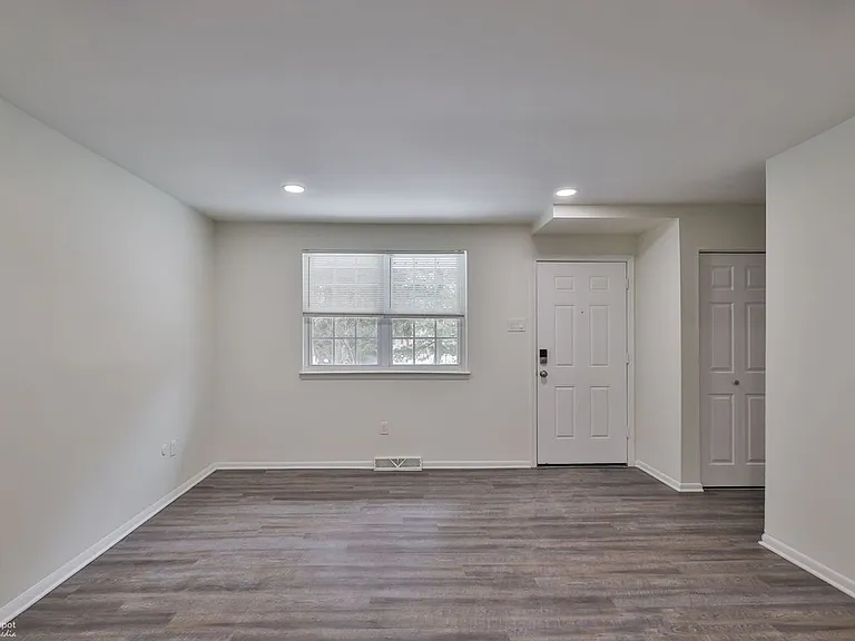 305 S Warminster Rd #B2 — Photo 26