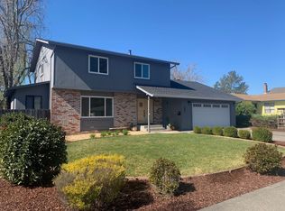 509 Oak Lake Ave, Santa Rosa, CA 95409