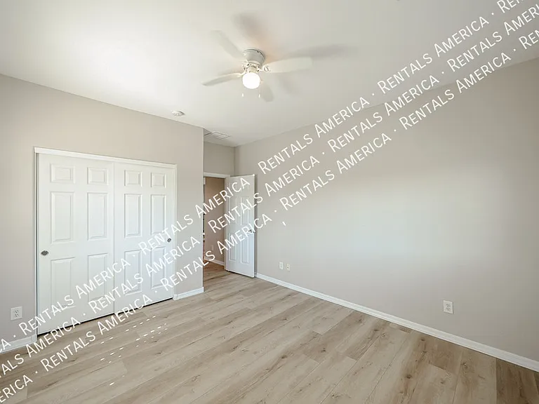 18676 E Braeburn Ln — Photo 34