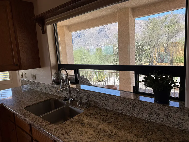6141 N Paseo Zaldivar — Photo 7