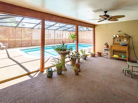4th image of 6730 Woodside Ct