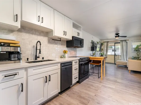 725 Kihapai Pl APT A4, Kailua, HI 96734