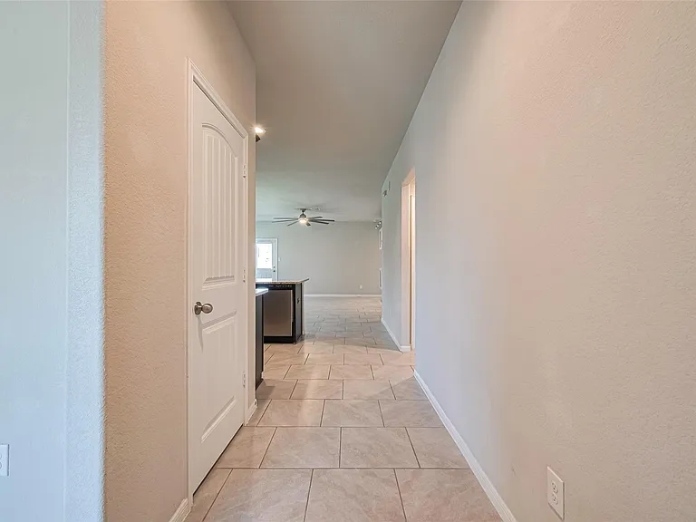3010 Veeder Pass Ln — Photo 8