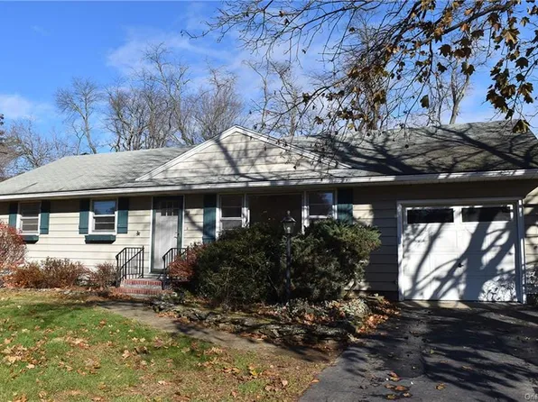 39 S Jefferson Rd, Red Hook, NY 12571