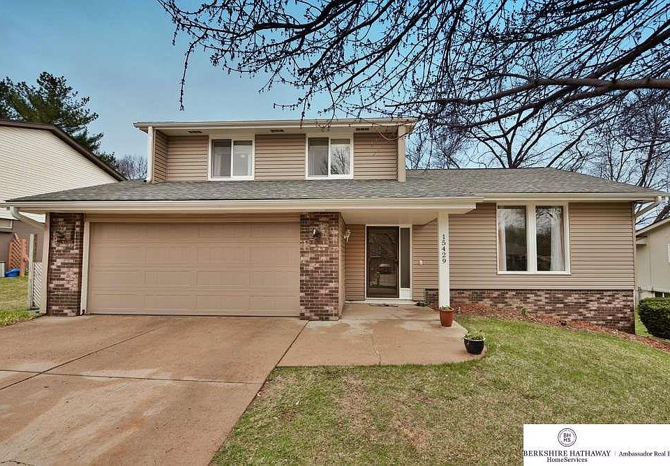 1st image of 15429 Blackwell Dr