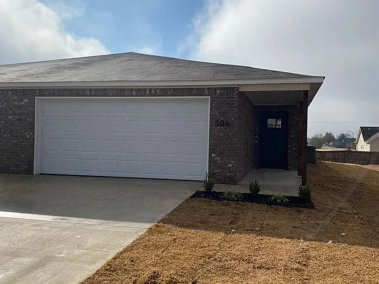 504B W Christopher Dr — Photo 3