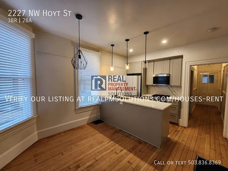 2227 NW Hoyt St — Photo 8