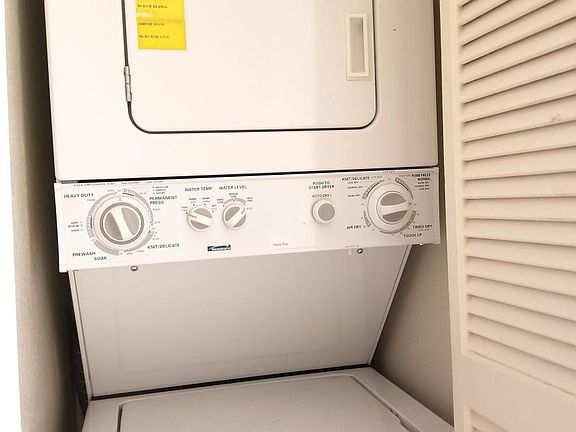 In unit Washer/Dryer