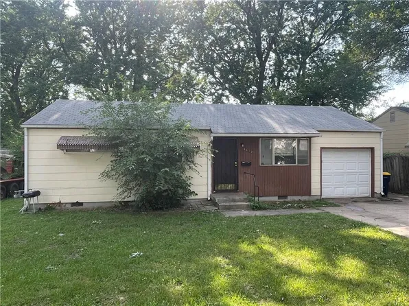8612 Crystal Ave, Kansas City, MO 64138