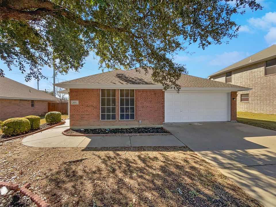 1st image of 805 Heberle Dr