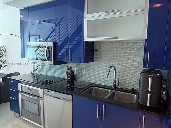 4th image of 60 SW 13th St APT 2610