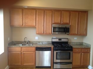 215 E 46th St, Chicago, IL 60653