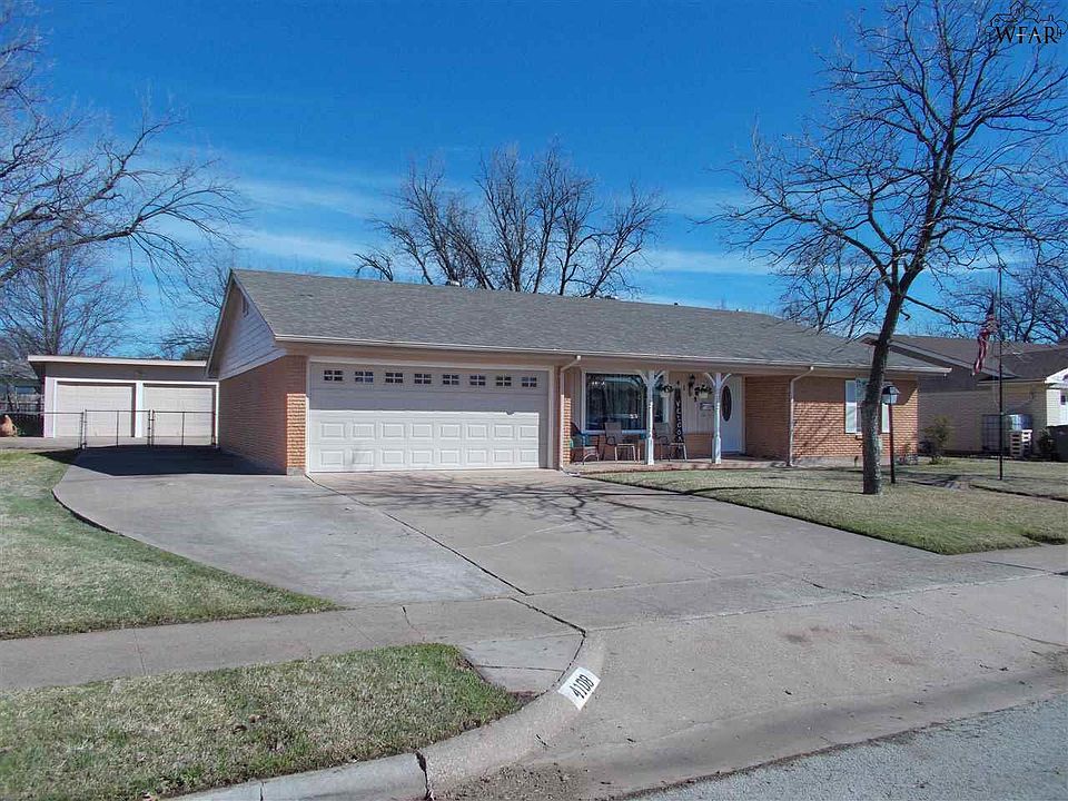 2nd image of 4108 Berwick Dr
