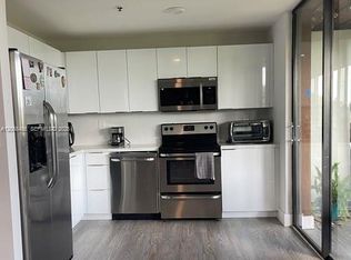 671 NE 195th St APT 404E, Miami, FL 33179