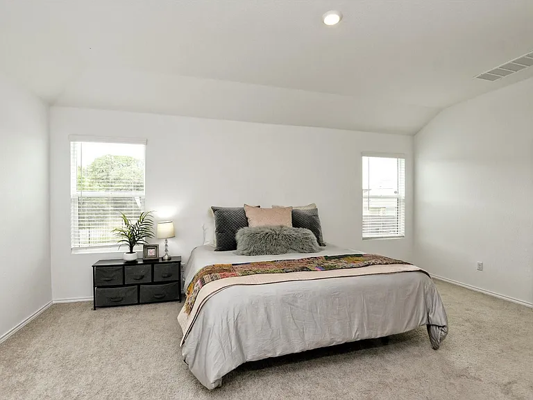 2108 Golden Grain Ln — Photo 11