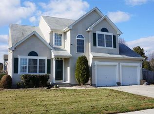 211 Windswept Dr, Egg Harbor Township, NJ 08234