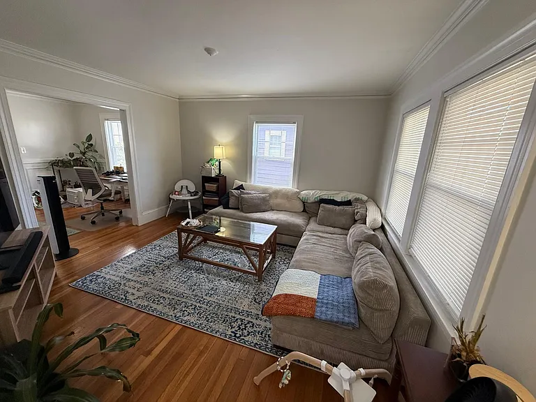 211 Beech St — Photo 3