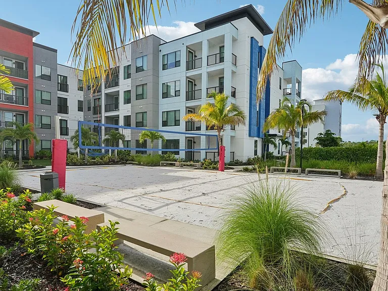 The Centro Apartments — Photo 16