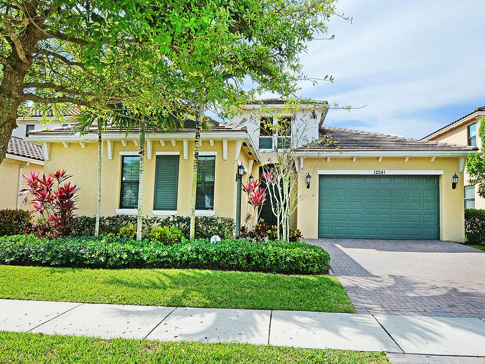 Home For Sale In Boca Reserve