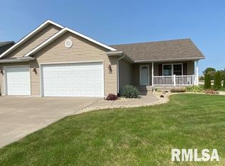 102 W Harvest St, Eldridge, IA