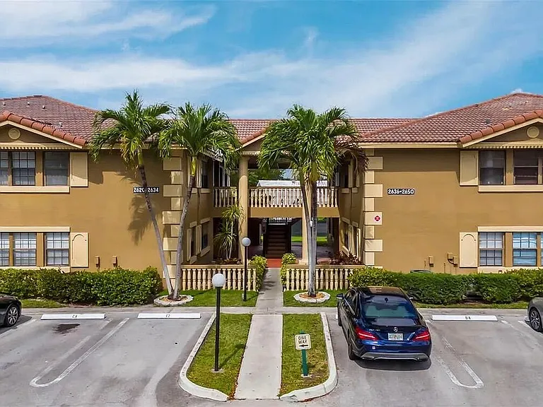 2646 Riverside Dr #2646 — Photo 16