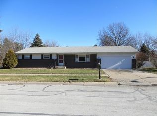 400 Concord Ave, Crown Point, IN 46307