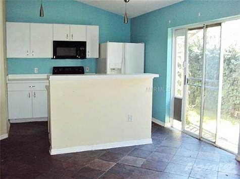 5th image of 30546 Birdhouse Dr