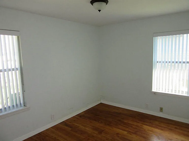 12226 Dorwayne Ct — Photo 7