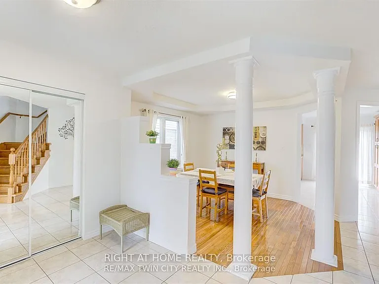 138 Apple Ridge Dr #UPPER — Photo 8