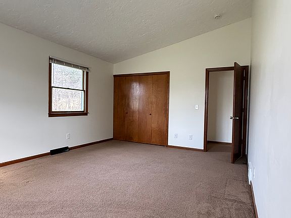 5th image of 9894-98 Meldon Dr #9898