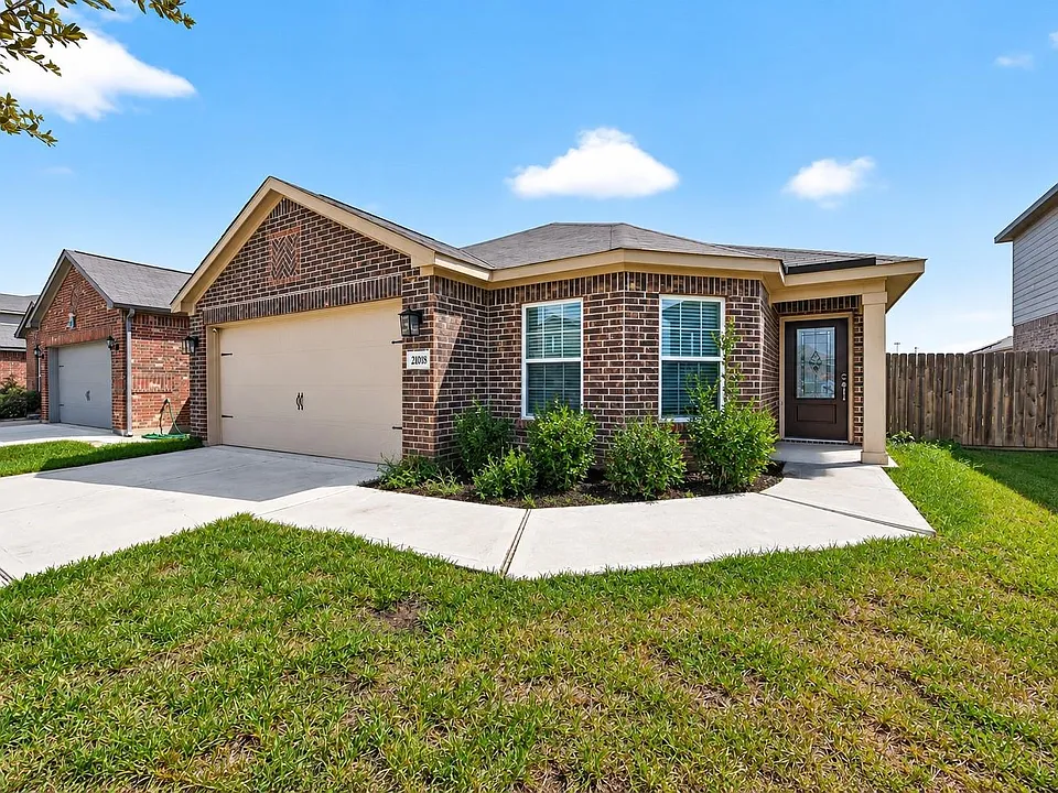 21018 Solstice Point Dr