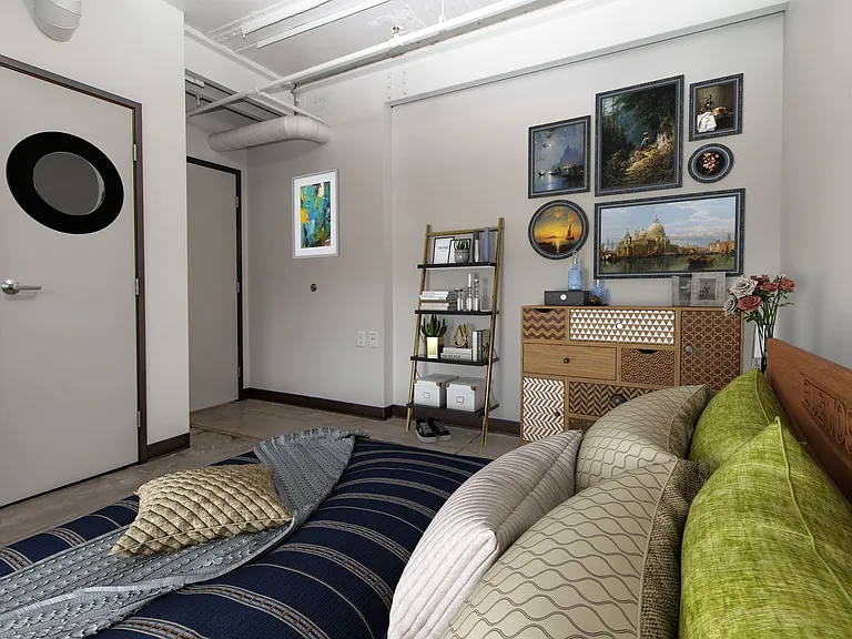 521 W 2nd Street - Leijona — Photo 84