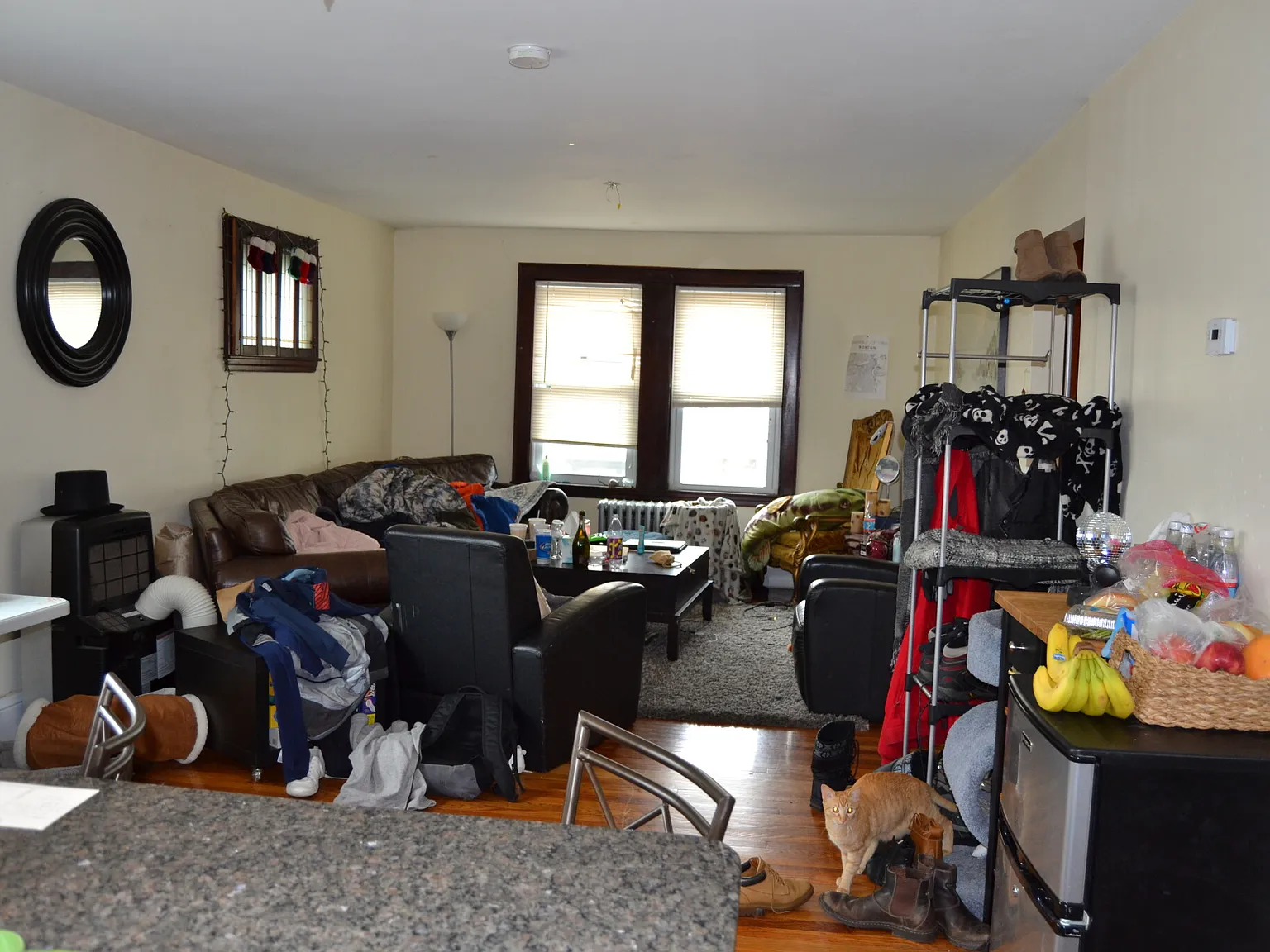 4 bed, 2.0 bath, $4,200 — Photo 2