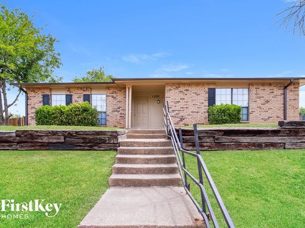 1300 Royal Oak Dr