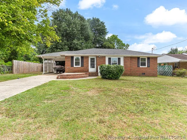 5117 Utile Rd, Fayetteville, NC 28304