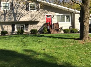 13 Ronsue Dr, Wappingers Falls, NY 12590