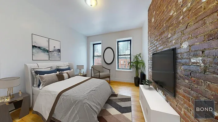 Rented by Bond New York | media 9