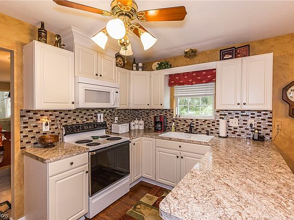 4th image of 11460 Covington Ln #26