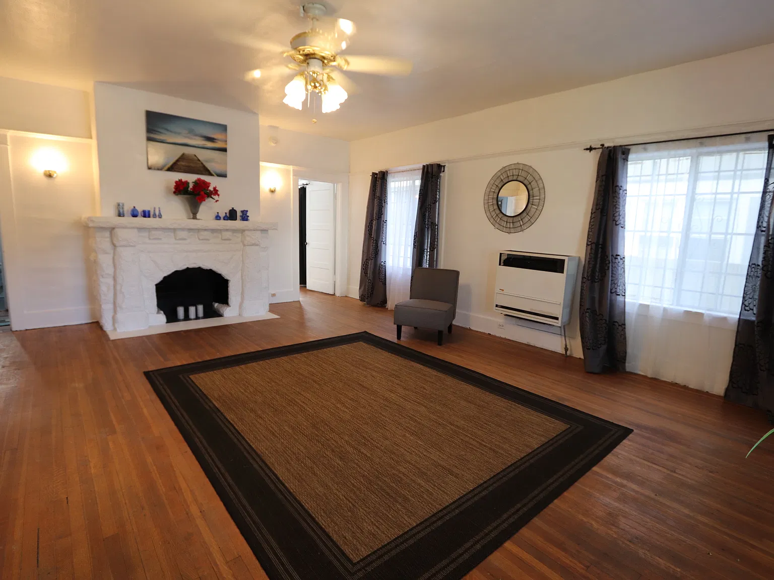 1 bed, 1000 sqft, $2,300 — Photo 2