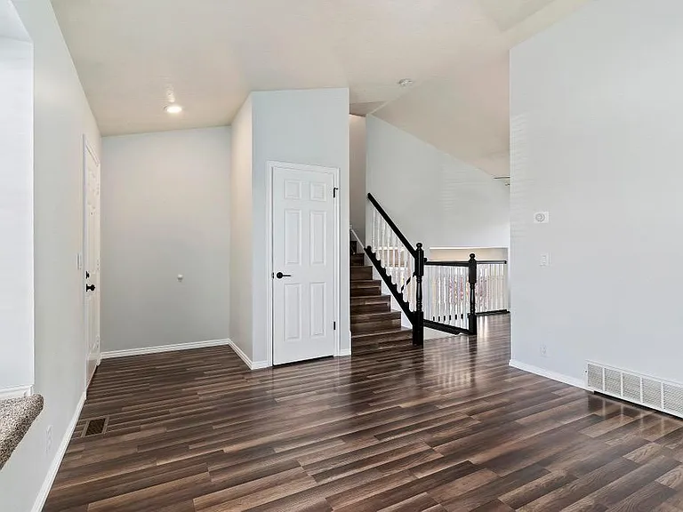 1212 N 75 W — Photo 10