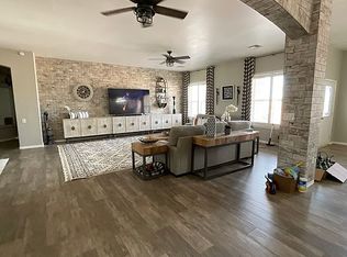 15216 S Mountain Rd, Mesa, AZ 85212