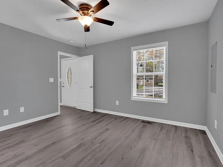 530 Noblitt Ln — Photo 10