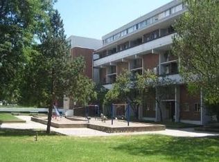 125 Leeward Glenway #211, Toronto, ON M3C2Z6