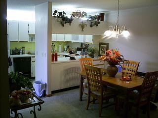 5th image of 2801 SE Round Table Dr #A