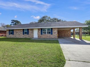 1213 Guedry Ln, Opelousas, LA 70570
