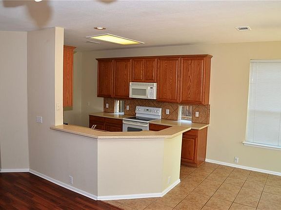 3rd image of 13348 Vista Glen Ln