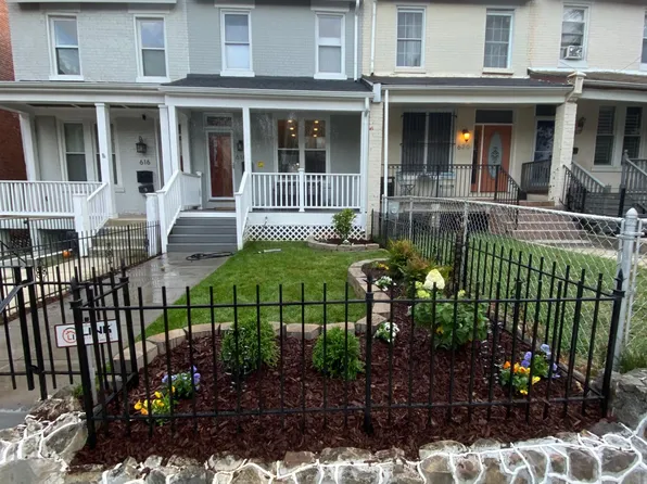 618 Irving St NW, Washington, DC 20010