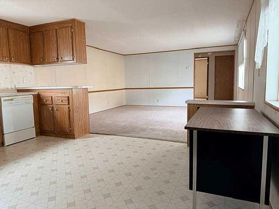 4th image of 37543 England Way #443