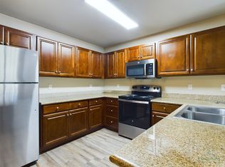 1464 Yellow Ribbon Dr APT M, Fayetteville, NC 28314