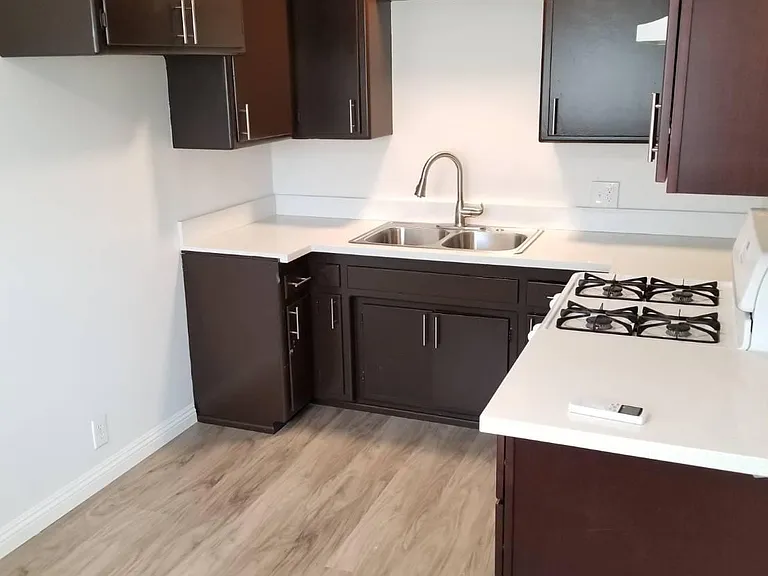 5929 Primrose Ave #3/4 — Photo 9
